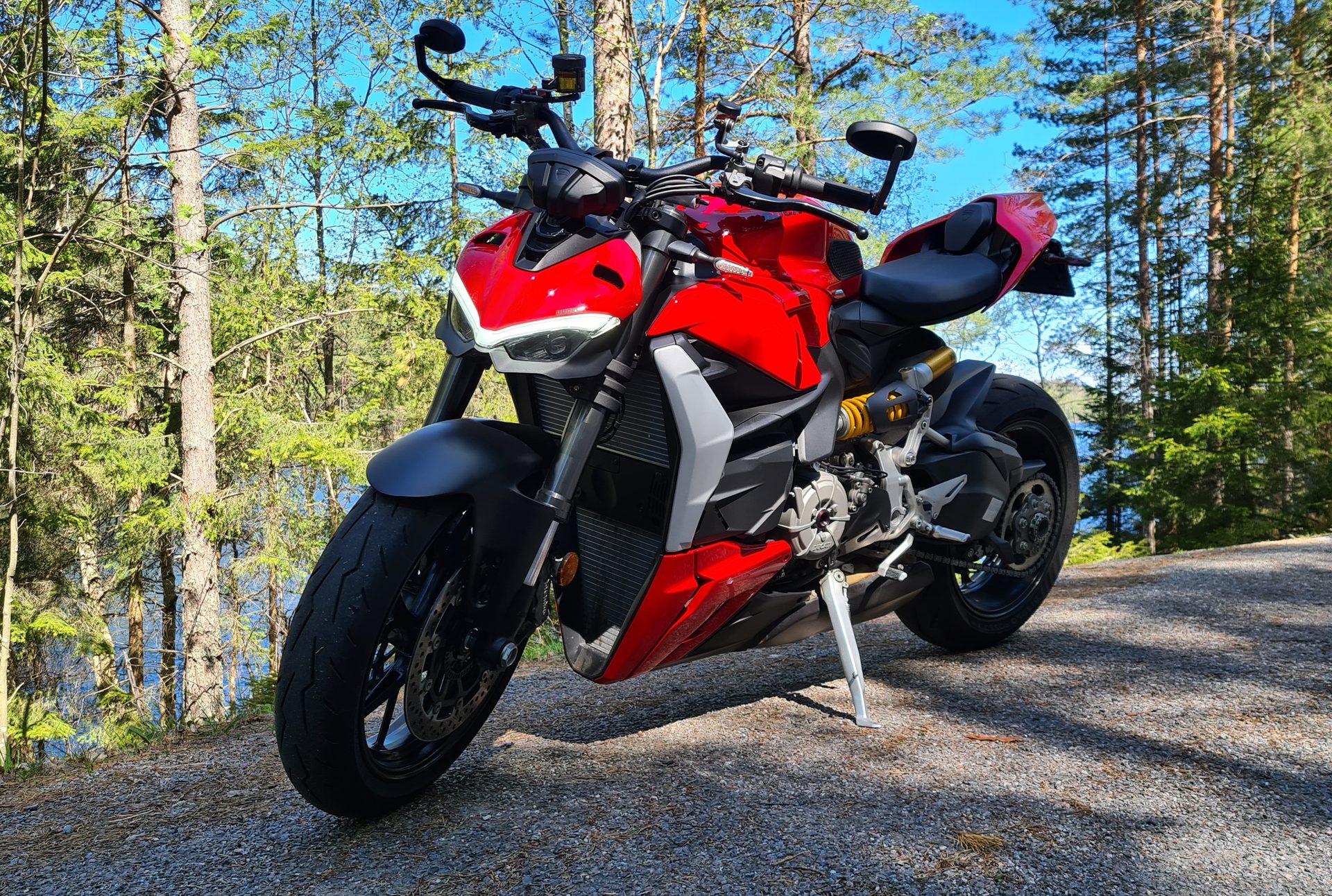 Ducati Streetfighter V2 S (Ducati Red)